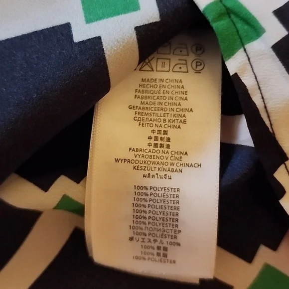 NWOT MICHAEL KORS FULL ZIP BLOUSE Unique Print - Picture 12 of 12